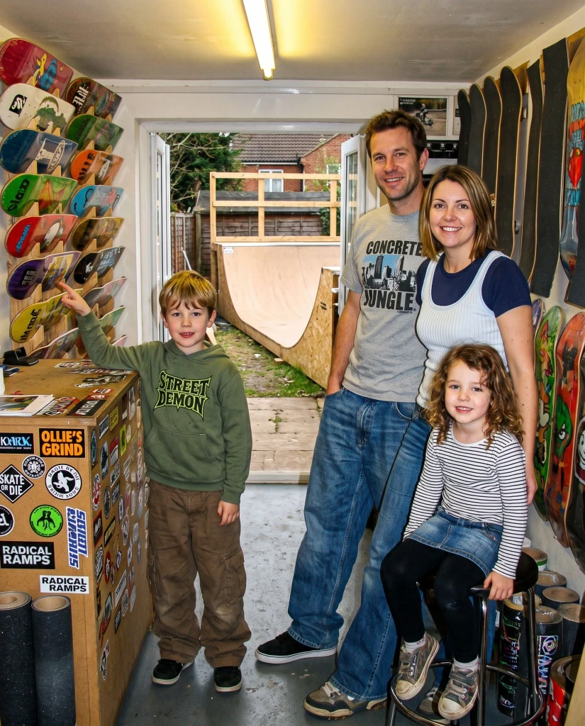 Example: Skate Shop Hangout