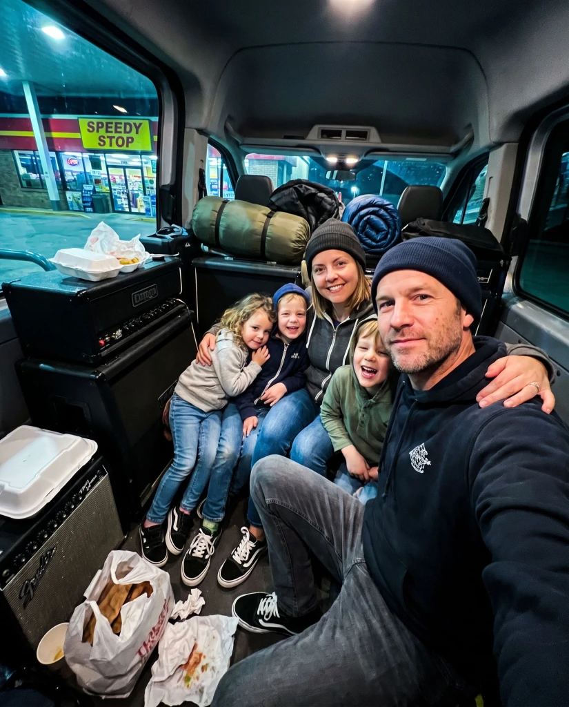 Example: Tour Van Life